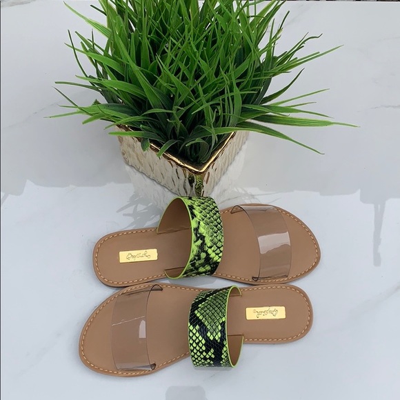 Sandals - Picture 1 of 6